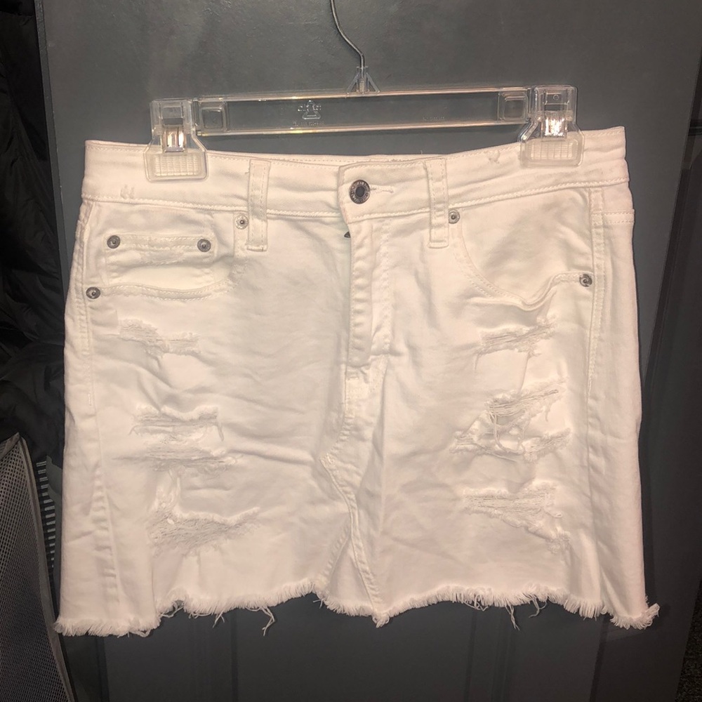 White denim skirt